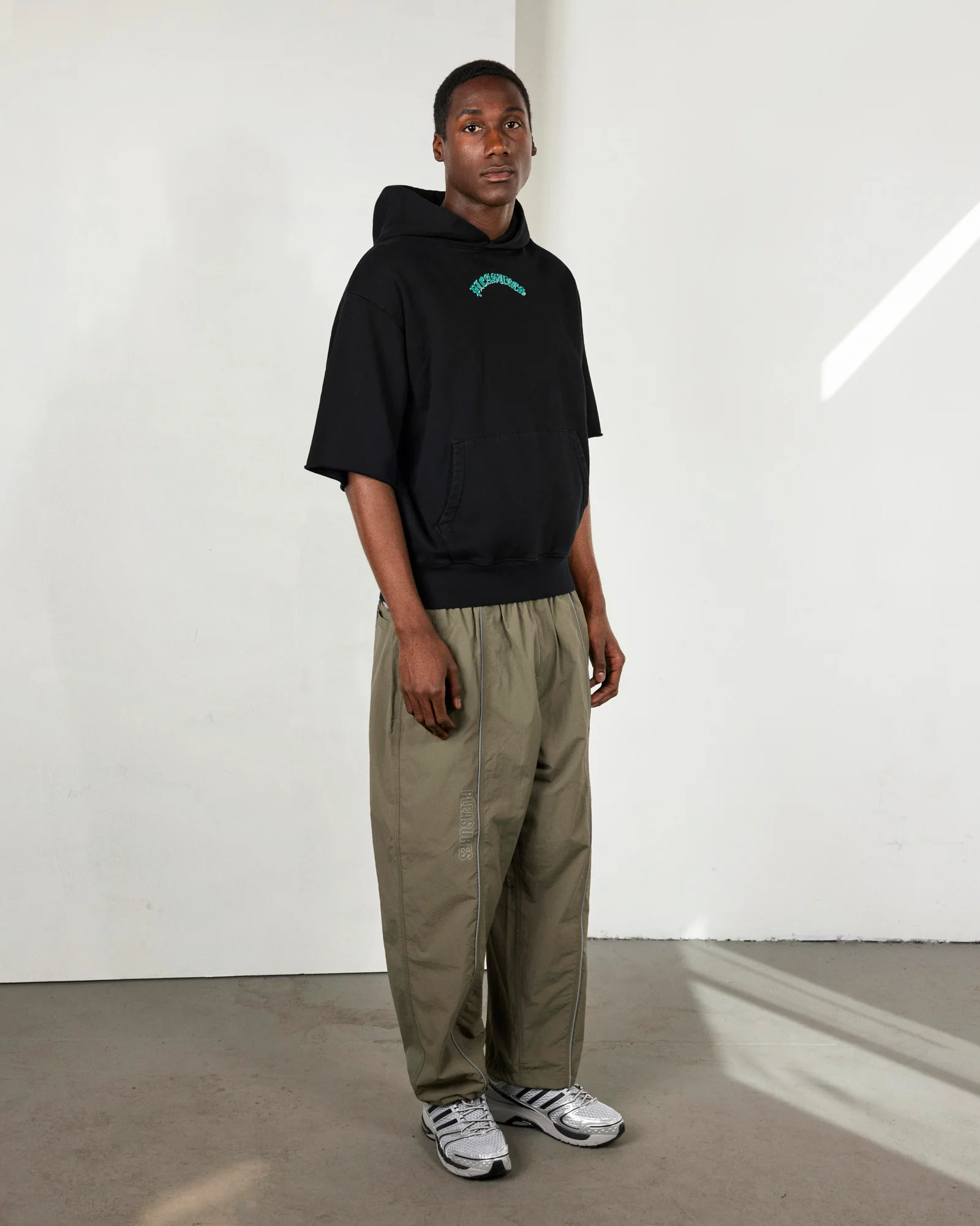 CUT OFF HOODIE - Image 4