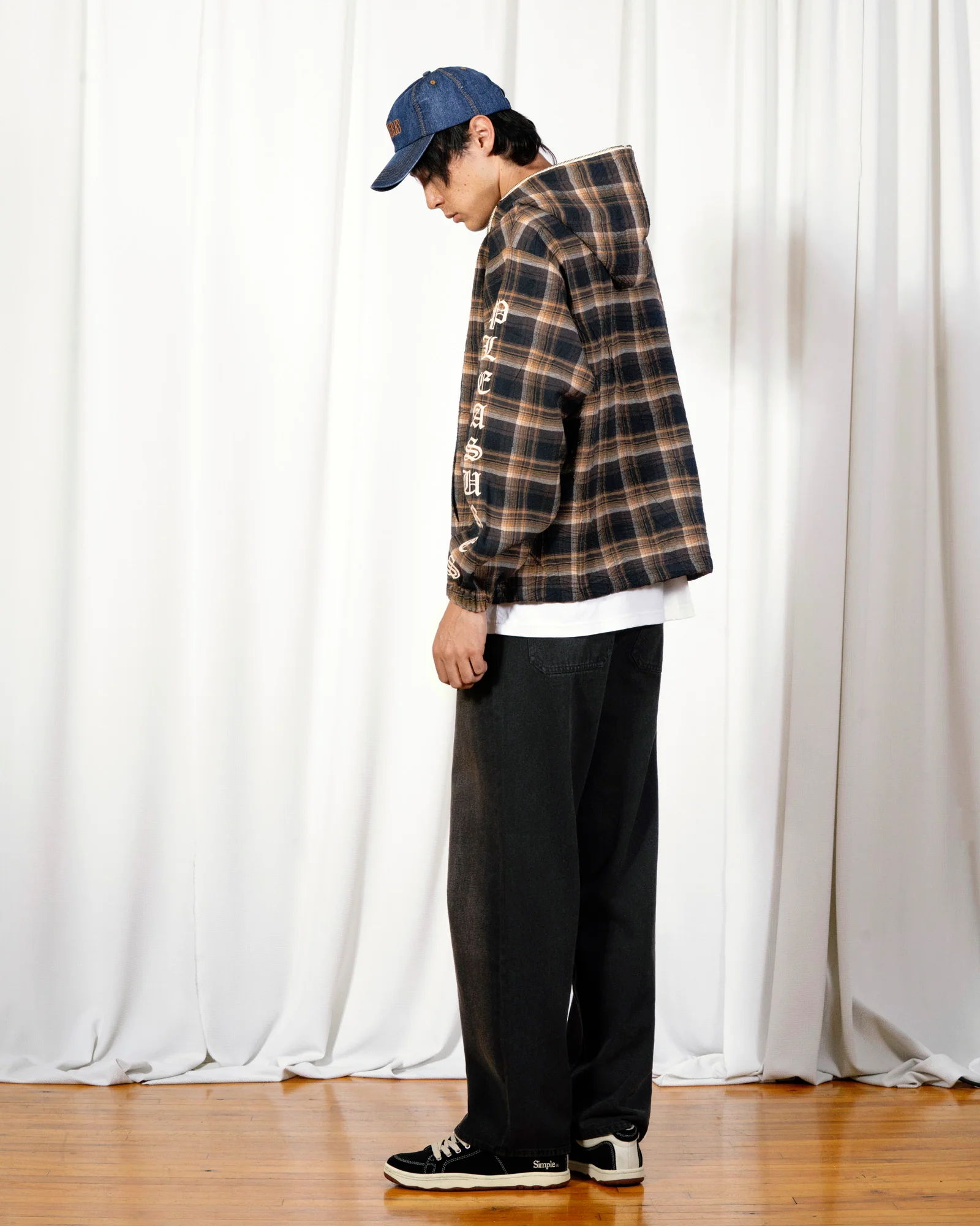 GROOVE ZIP PONCHO HOODIE - Image 4