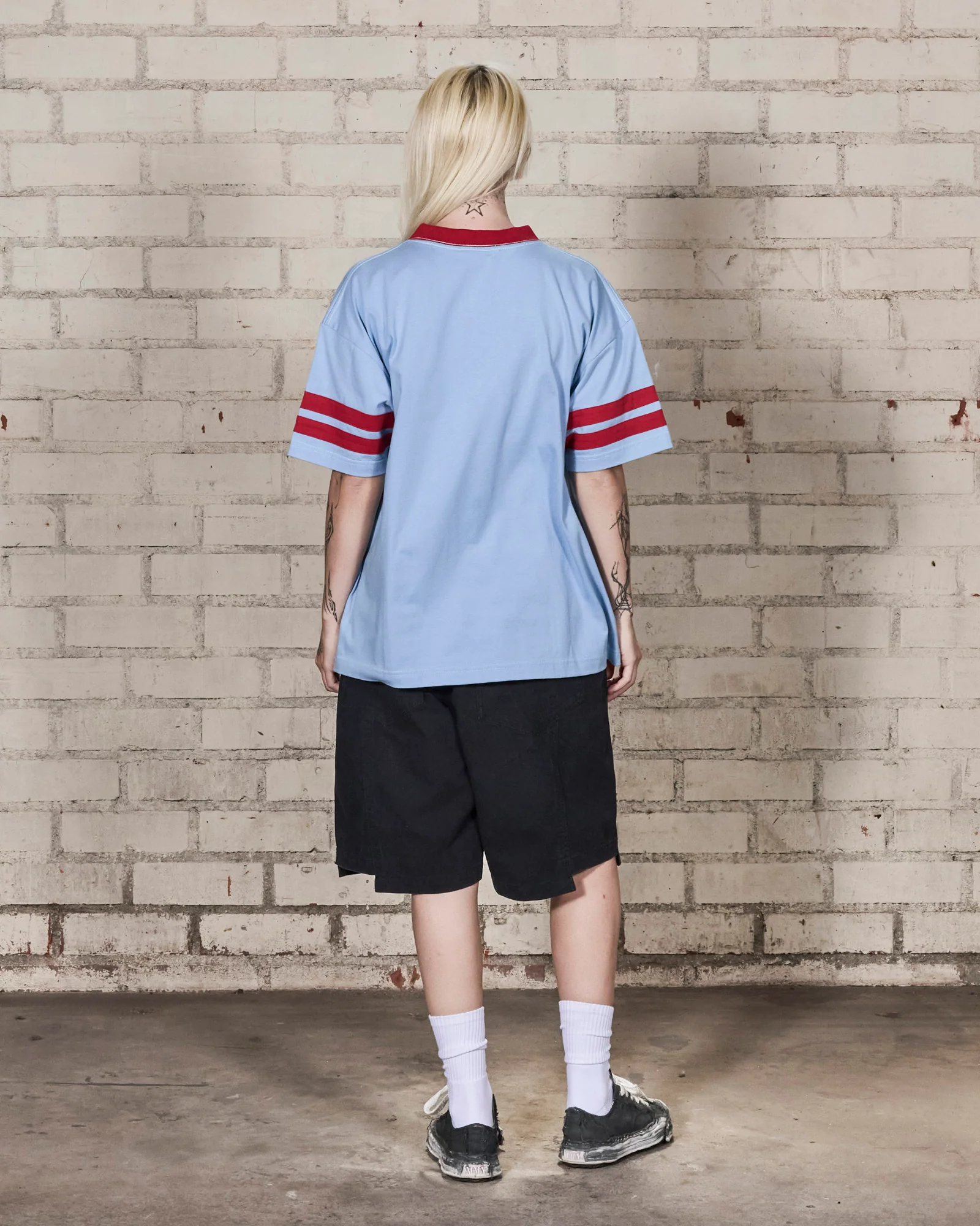 HOLE V-NECK JERSEY - Image 8