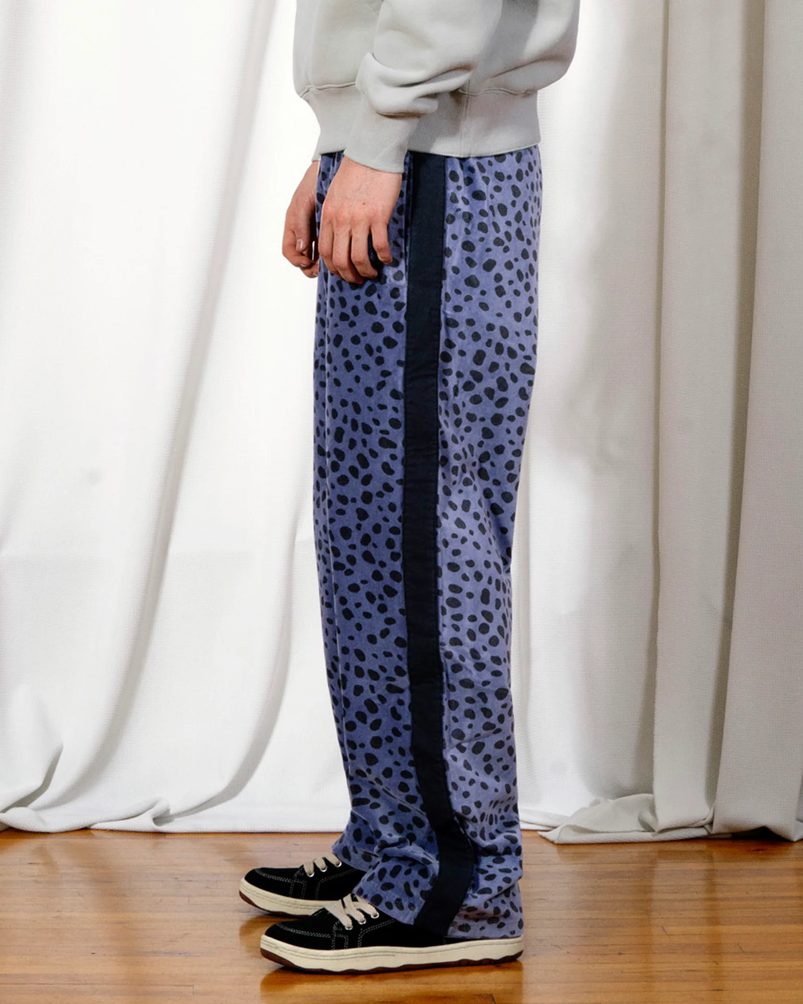 OZONE TRACK PANTS - Image 3