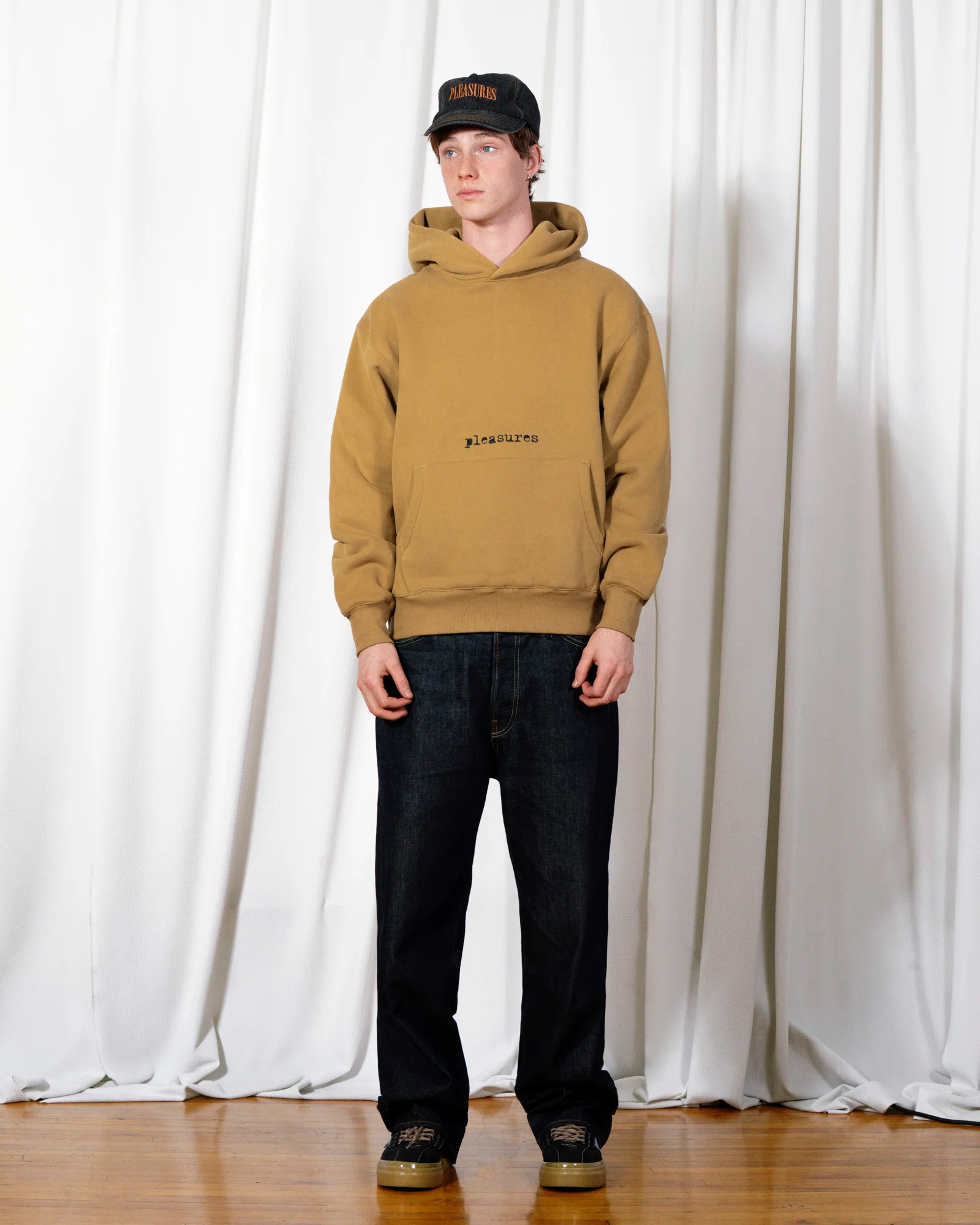 SLIP HOODIE - Image 3